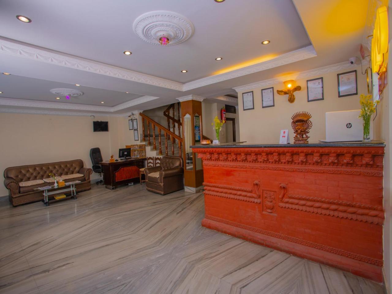 Hotel Garuda Inn Покхара Экстерьер фото